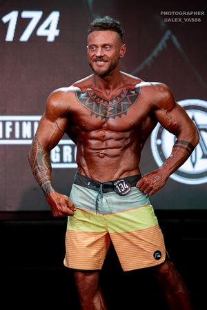 MEN`S PHYSIQUE 174